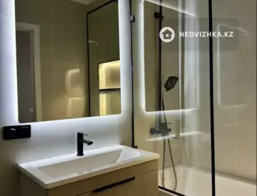 2-комнатная квартира, этаж 4 из 12, 38 м²