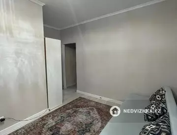 1-комнатная квартира, этаж 4 из 10, 44 м²