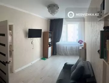 1-комнатная квартира, этаж 4 из 10, 44 м²