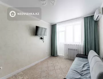 3-комнатная квартира, этаж 4 из 10, 62 м²