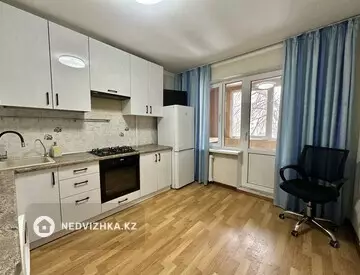 2-комнатная квартира, этаж 3 из 5, 47 м²