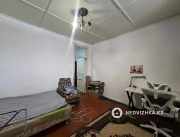 2-комнатная квартира, этаж 1 из 2, 48 м²