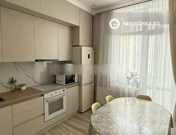 2-комнатная квартира, этаж 3 из 17, 54 м²