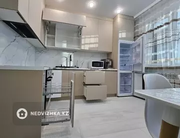 1-комнатная квартира, этаж 8 из 12, 43 м²