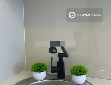 1-комнатная квартира, этаж 3 из 5, 36 м²