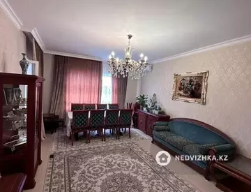 3-комнатная квартира, этаж 3 из 3, 126 м²