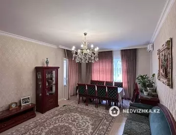 3-комнатная квартира, этаж 3 из 3, 126 м²