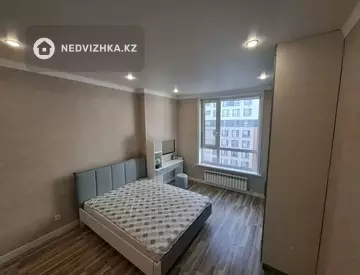 3-комнатная квартира, этаж 9 из 12, 90 м²