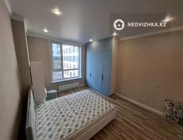 3-комнатная квартира, этаж 9 из 12, 90 м²