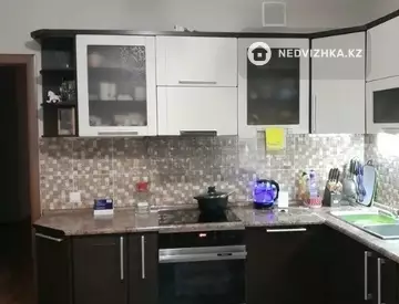 3-комнатная квартира, этаж 5 из 23, 98 м²