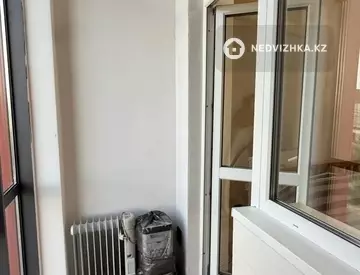 2-комнатная квартира, этаж 5 из 19, 58 м²