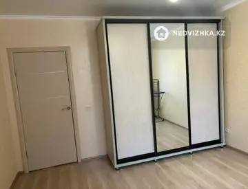 2-комнатная квартира, этаж 5 из 6, 64 м²