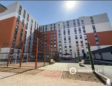 2-комнатная квартира, этаж 6 из 9, 38 м²