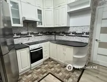 2-комнатная квартира, этаж 4 из 9, 55 м²