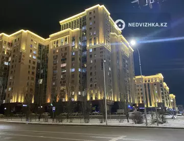 4-комнатная квартира, этаж 10 из 14, 93 м²