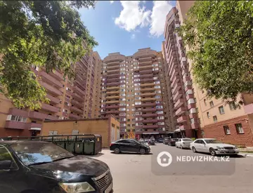 2-комнатная квартира, этаж 8 из 16, 63 м²