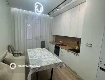 2-комнатная квартира, этаж 2 из 9, 60 м²