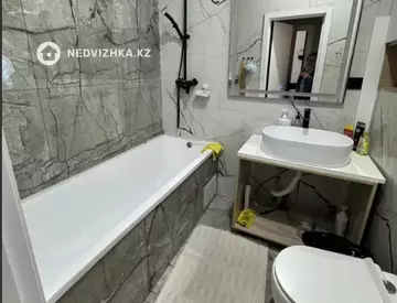 3-комнатная квартира, этаж 10 из 18, 90 м²