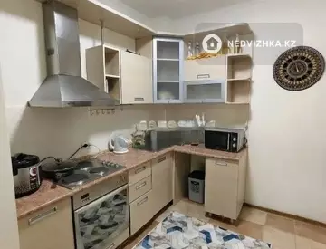 2-комнатная квартира, этаж 9 из 13, 74 м²