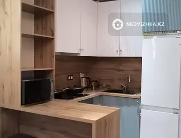 2-комнатная квартира, этаж 2 из 10, 45 м²