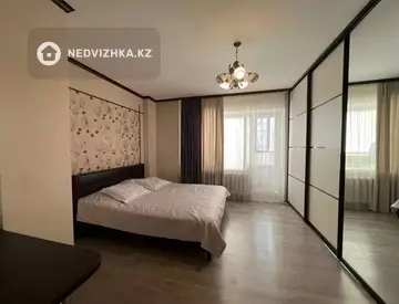 4-комнатная квартира, этаж 3 из 14, 142 м²