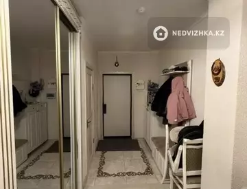 3-комнатная квартира, этаж 14 из 20, 121 м²