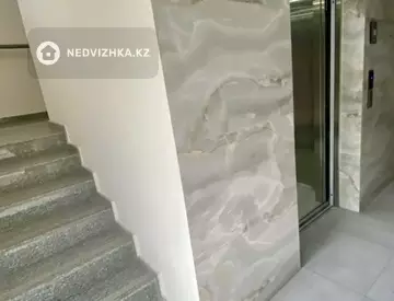 4-комнатная квартира, этаж 3 из 3, 187 м²