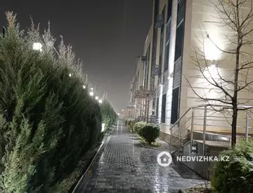 4-комнатная квартира, этаж 3 из 3, 187 м²