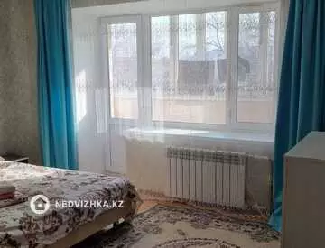 1-комнатная квартира, этаж 4 из 5, 35 м²
