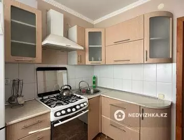 1-комнатная квартира, этаж 4 из 4, 30 м²