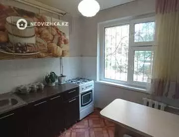 2-комнатная квартира, этаж 1 из 5, 44 м²