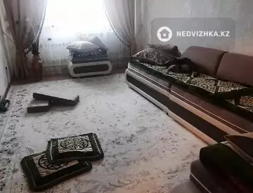 2-комнатная квартира, этаж 2 из 5, 64 м²