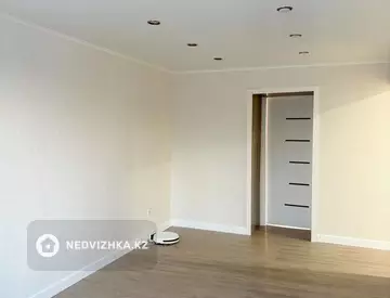 3-комнатная квартира, этаж 3 из 9, 54 м²