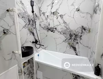 3-комнатная квартира, этаж 3 из 9, 54 м²