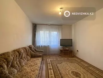 3-комнатная квартира, этаж 1 из 9, 90 м², На длительный срок