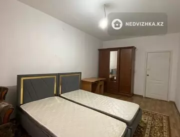 3-комнатная квартира, этаж 1 из 9, 90 м², На длительный срок