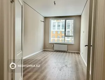 1-комнатная квартира, этаж 9 из 17, 39 м²