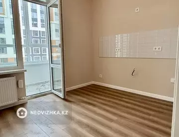 1-комнатная квартира, этаж 9 из 17, 39 м²