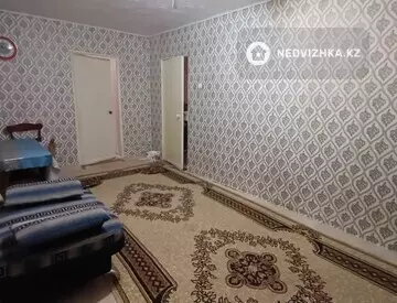 2-комнатная квартира, этаж 1 из 5, 45 м²