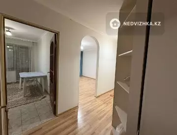 2-комнатная квартира, этаж 3 из 9, 50 м²