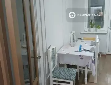 3-комнатная квартира, этаж 2 из 9, 100 м²