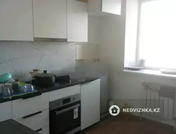 2-комнатная квартира, этаж 8 из 9, 58 м²