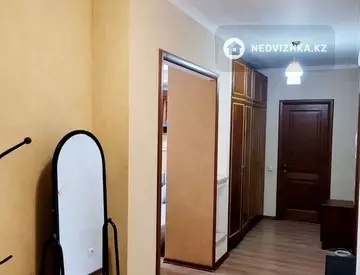 3-комнатная квартира, этаж 2 из 12, 88 м²