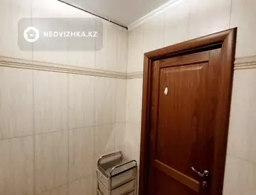 3-комнатная квартира, этаж 2 из 12, 88 м²