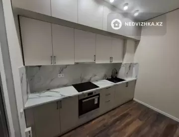 1-комнатная квартира, этаж 4 из 9, 37 м²