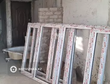 3-комнатная квартира, этаж 1 из 2, 53 м²