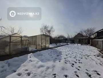 4-комнатный дом, 13 соток, 82 м²