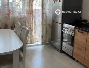 1-комнатная квартира, этаж 7 из 8, 38 м²