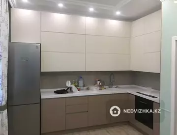 4-комнатная квартира, этаж 3 из 14, 127 м²