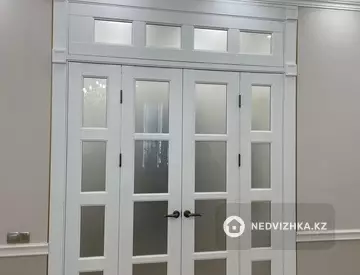 4-комнатная квартира, этаж 3 из 14, 127 м²
